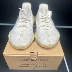 Adidas Yeezy 350 v2 - Cream White CP9366 - Size 4 - With Tags and Box